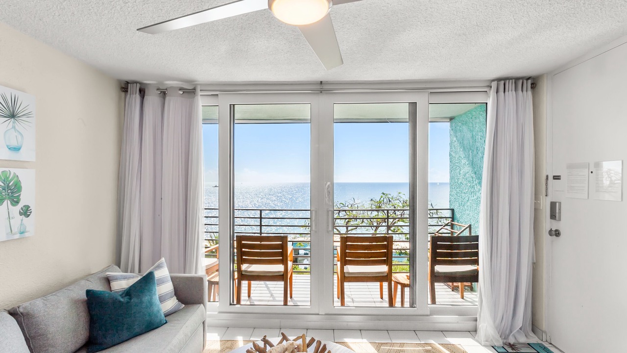 Photo of Livingroom in Bolongo Bay