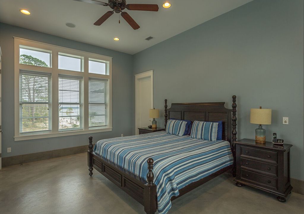 Photo of Bedroom in Carrabelle