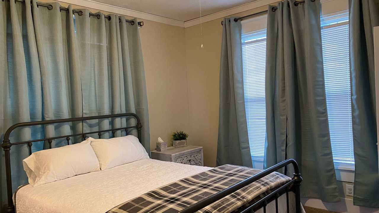 Photo of Bedroom in Tupelo
