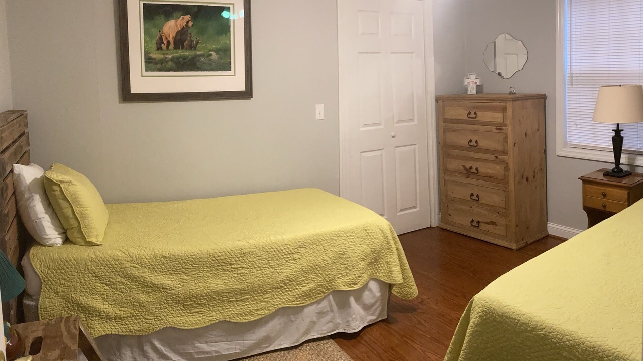 Photo of Bedroom in Guntersville