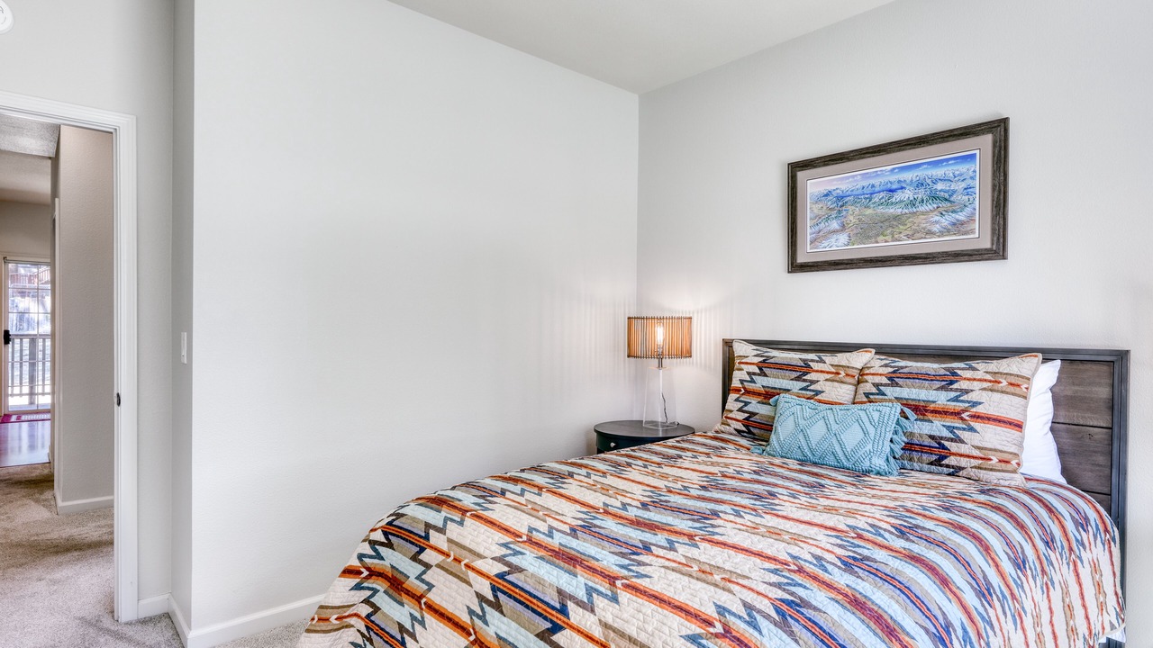 Photo of Bedroom in Round Hill Village