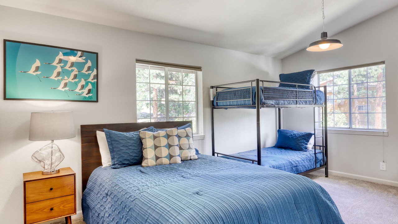 Photo of Bedroom in Round Hill Village