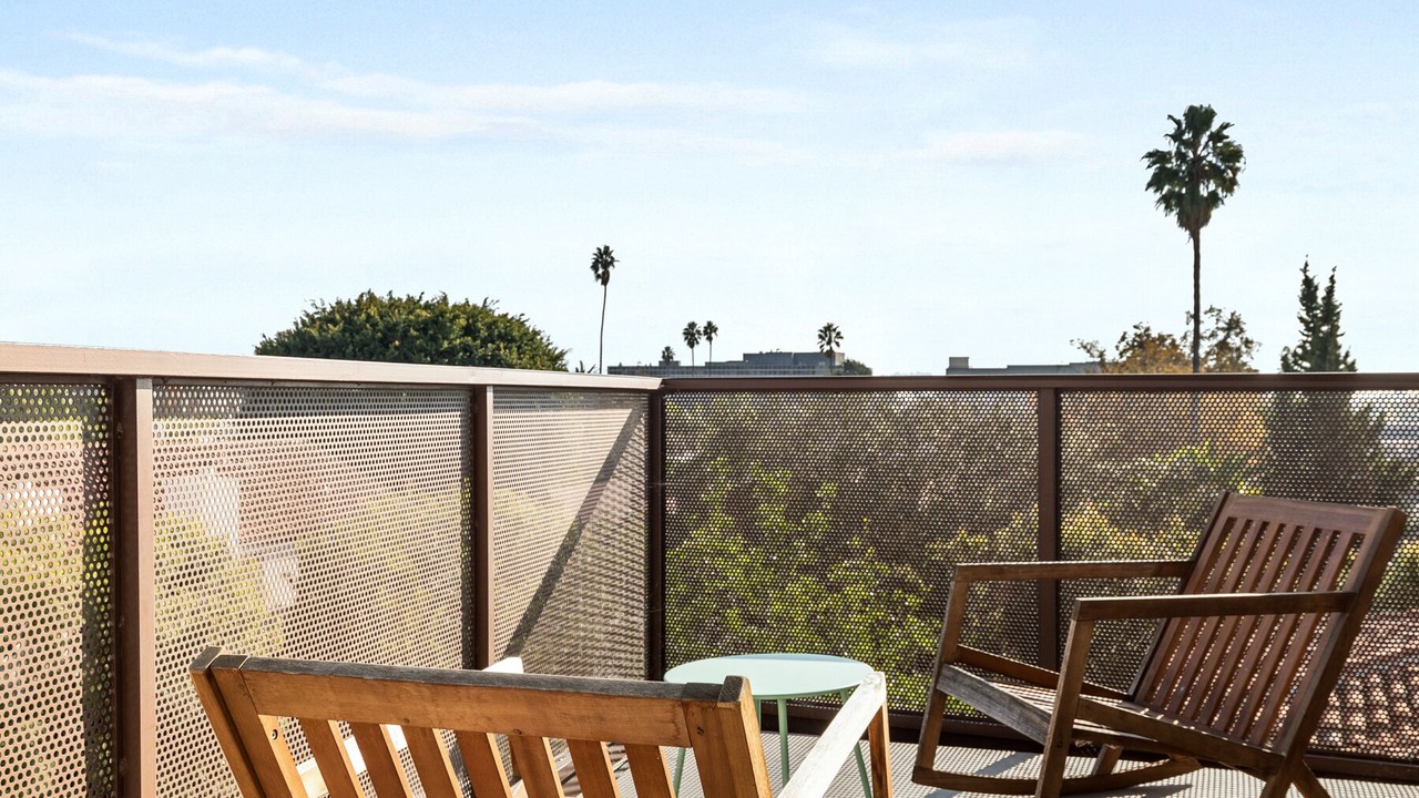 Photo of Patio Balcony in Carthay Circle