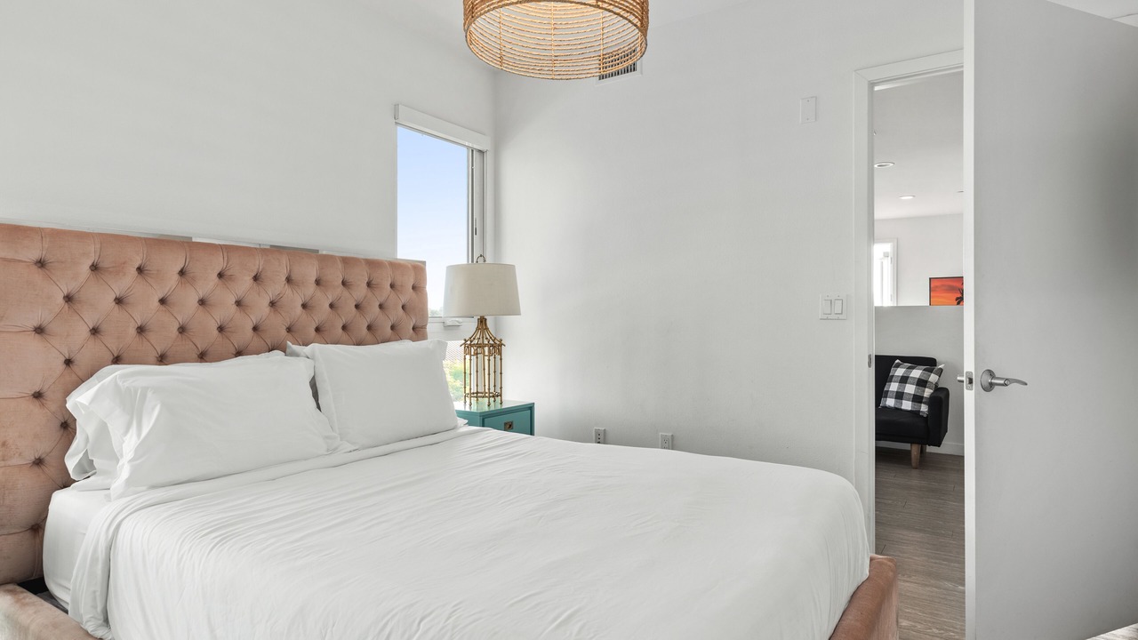 Photo of Bedroom in Carthay Circle
