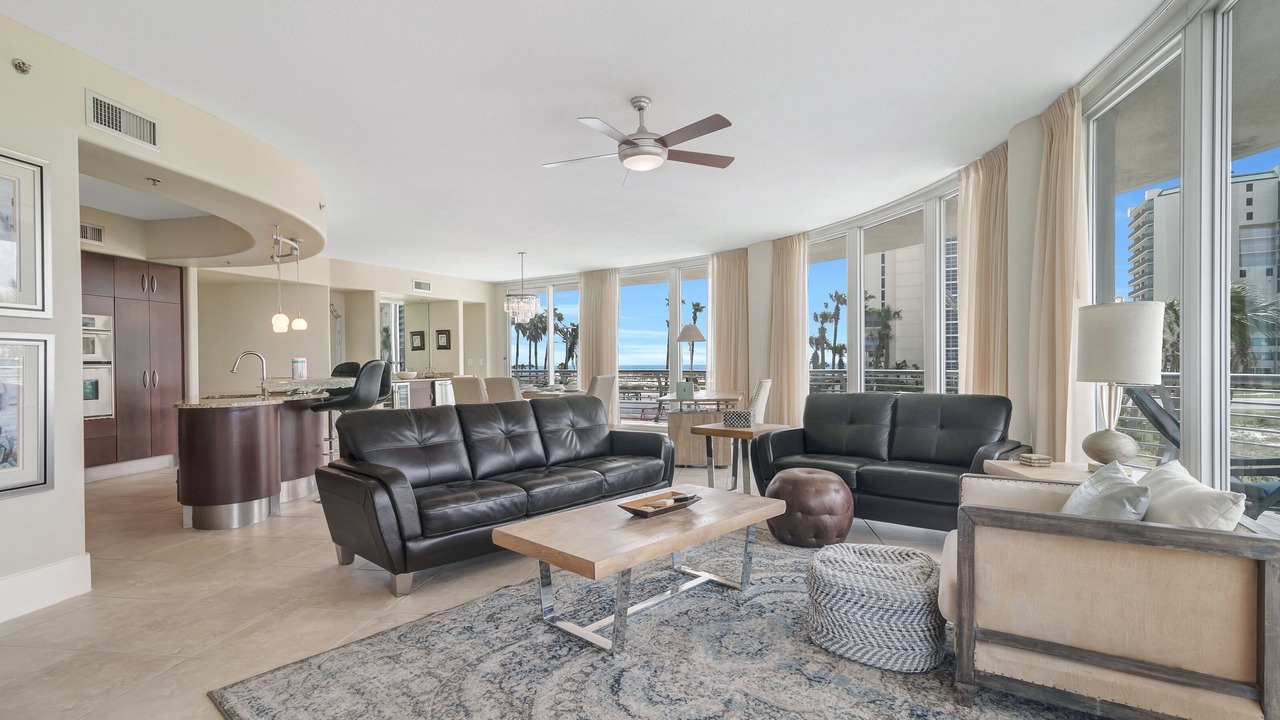 Photo of Livingroom in Orange Beach East