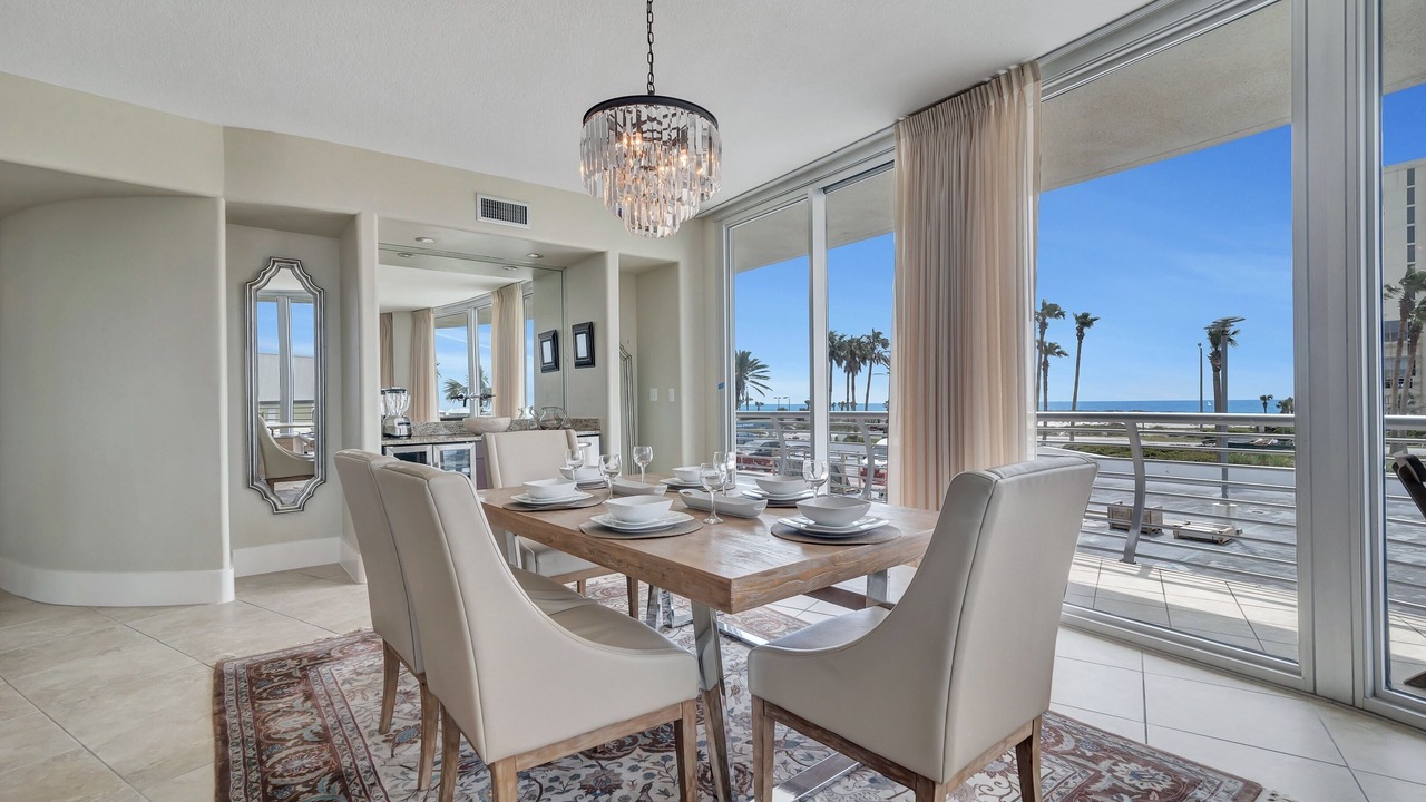 Photo of Livingroom in Orange Beach East