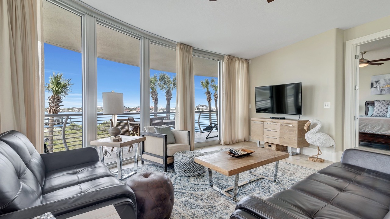 Photo of Livingroom in Orange Beach East