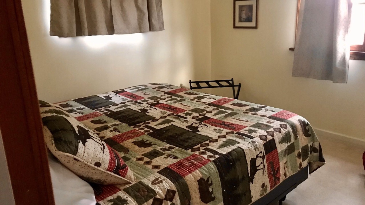 Photo of Bedroom in Town of Benton