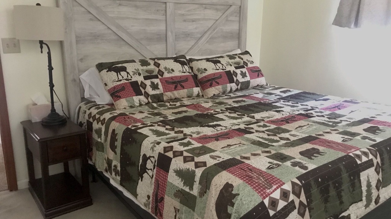 Photo of Bedroom in Town of Benton