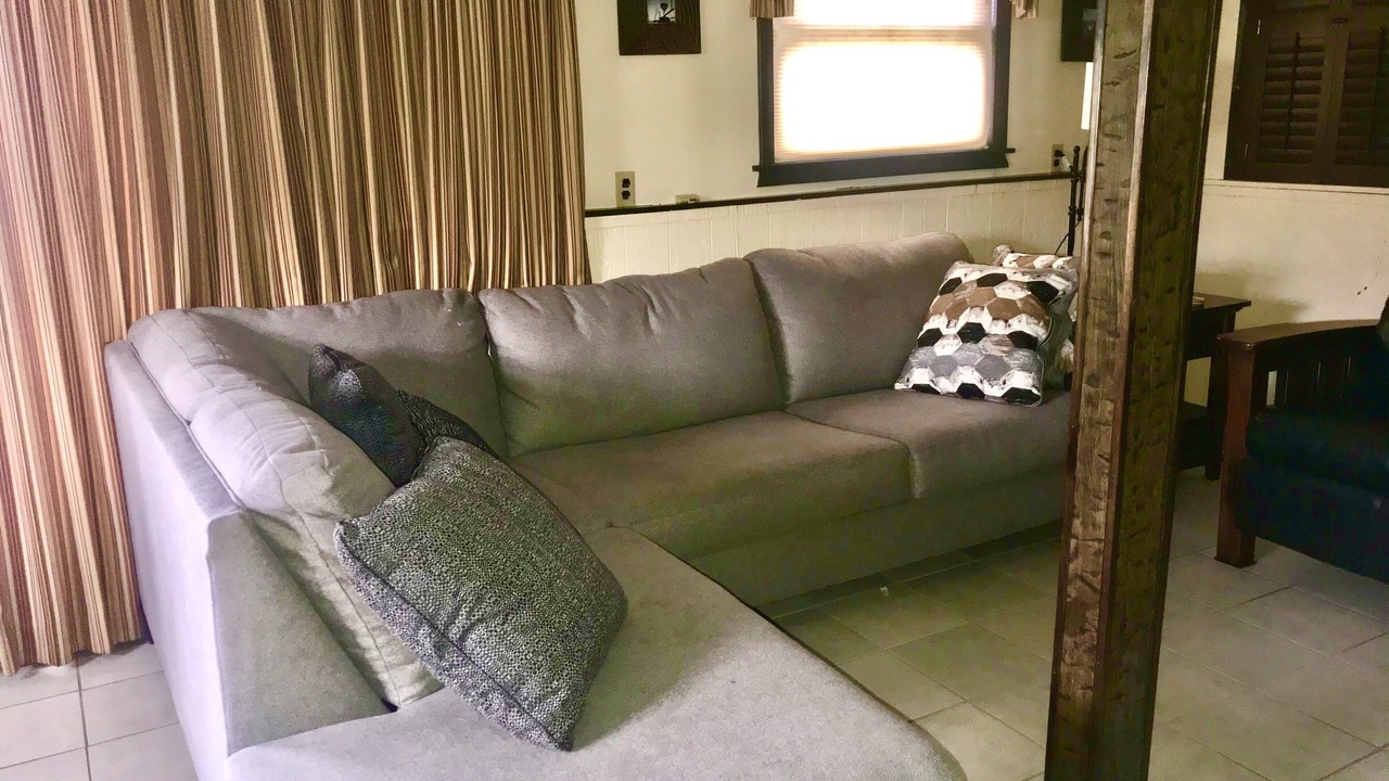 Photo of Livingroom in Town of Benton