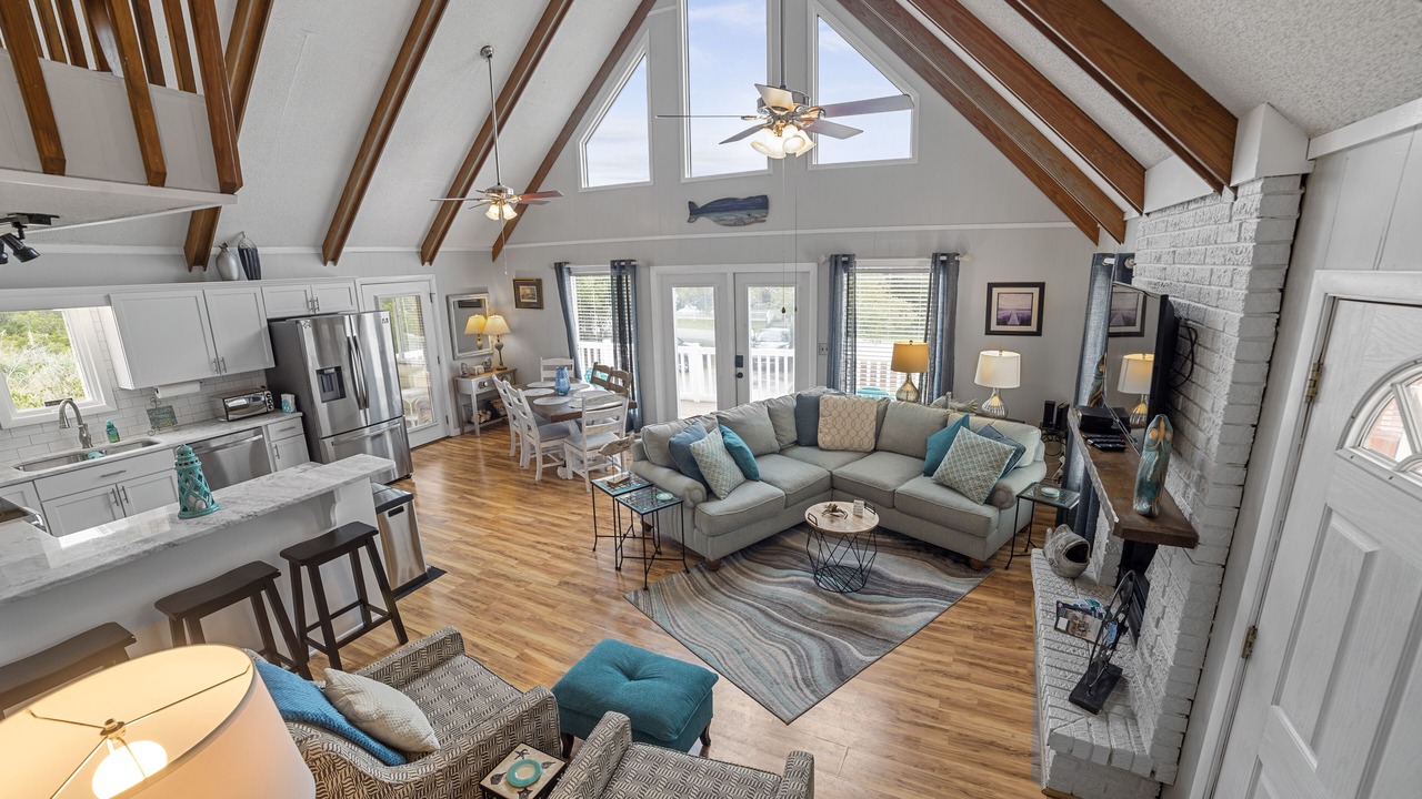 Photo of Livingroom in The Point