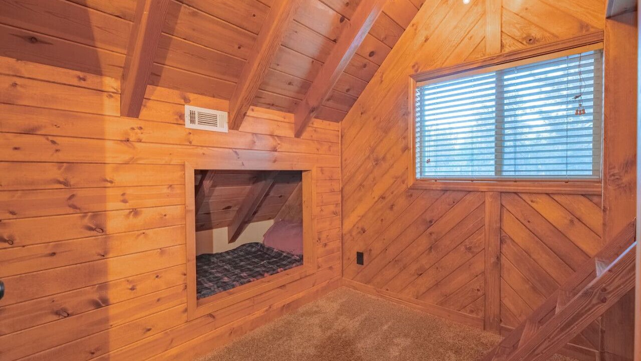 Photo of Bedroom in Big Bear