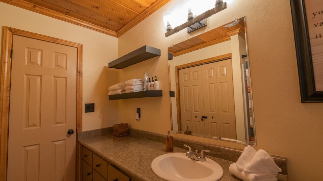 Photo of Bathroom in Big Bear