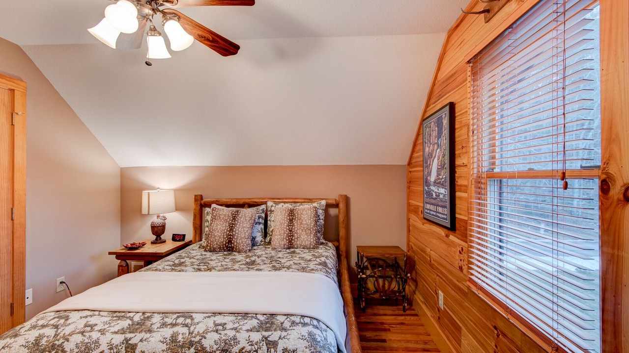 Photo of Bedroom in Todd