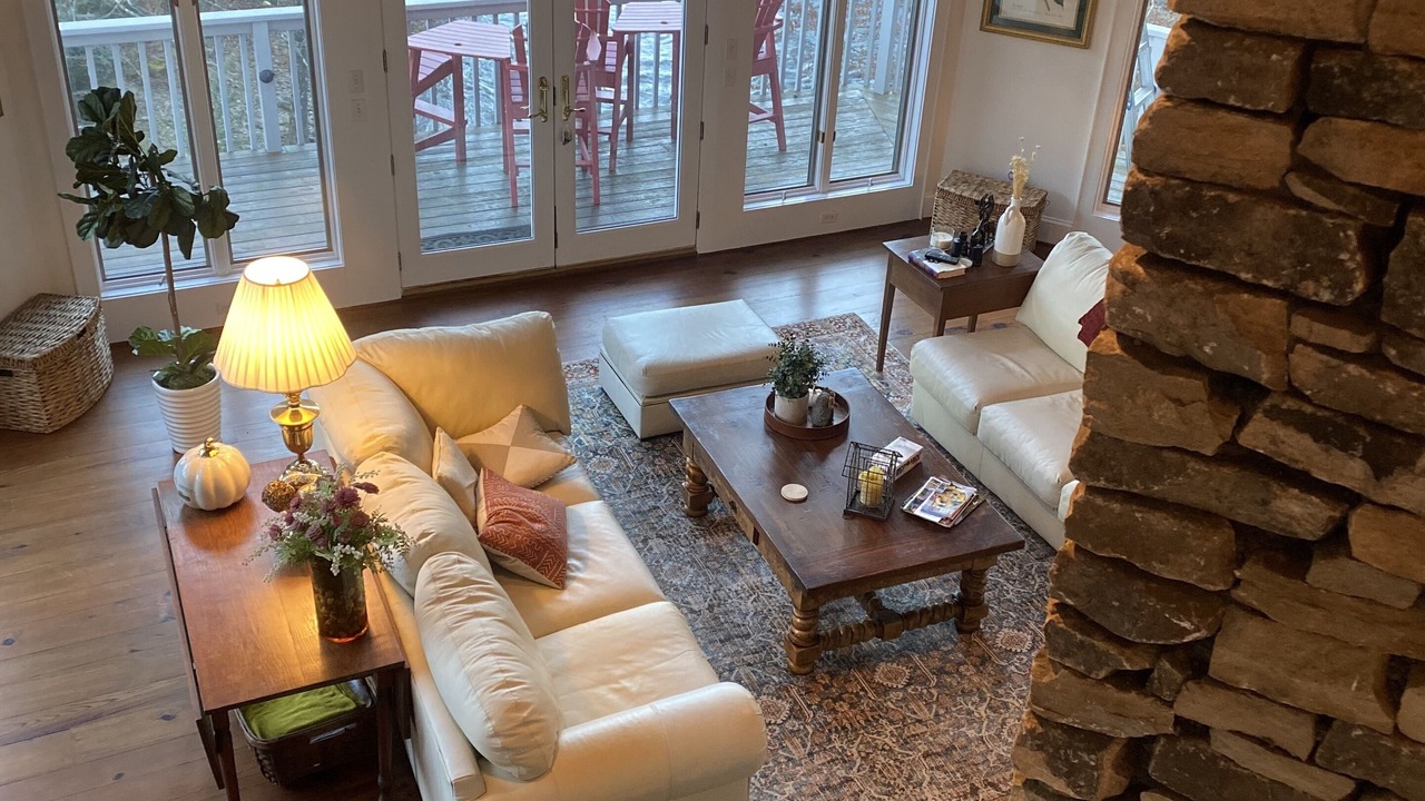 Photo of Livingroom in Burnsville
