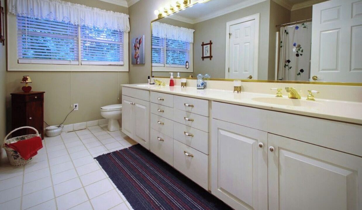 Photo of Bathroom in Burnsville