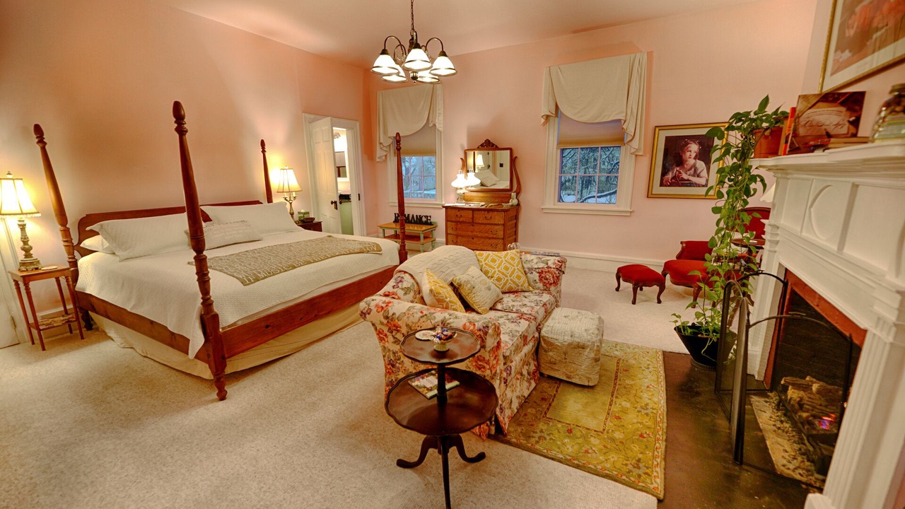 Photo of Bedroom in Canandaigua