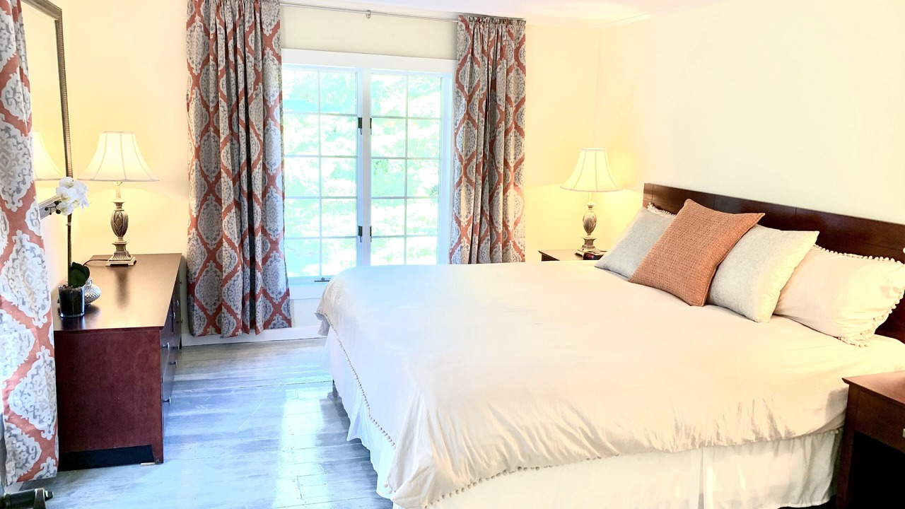 Photo of Bedroom in Bristol Hills