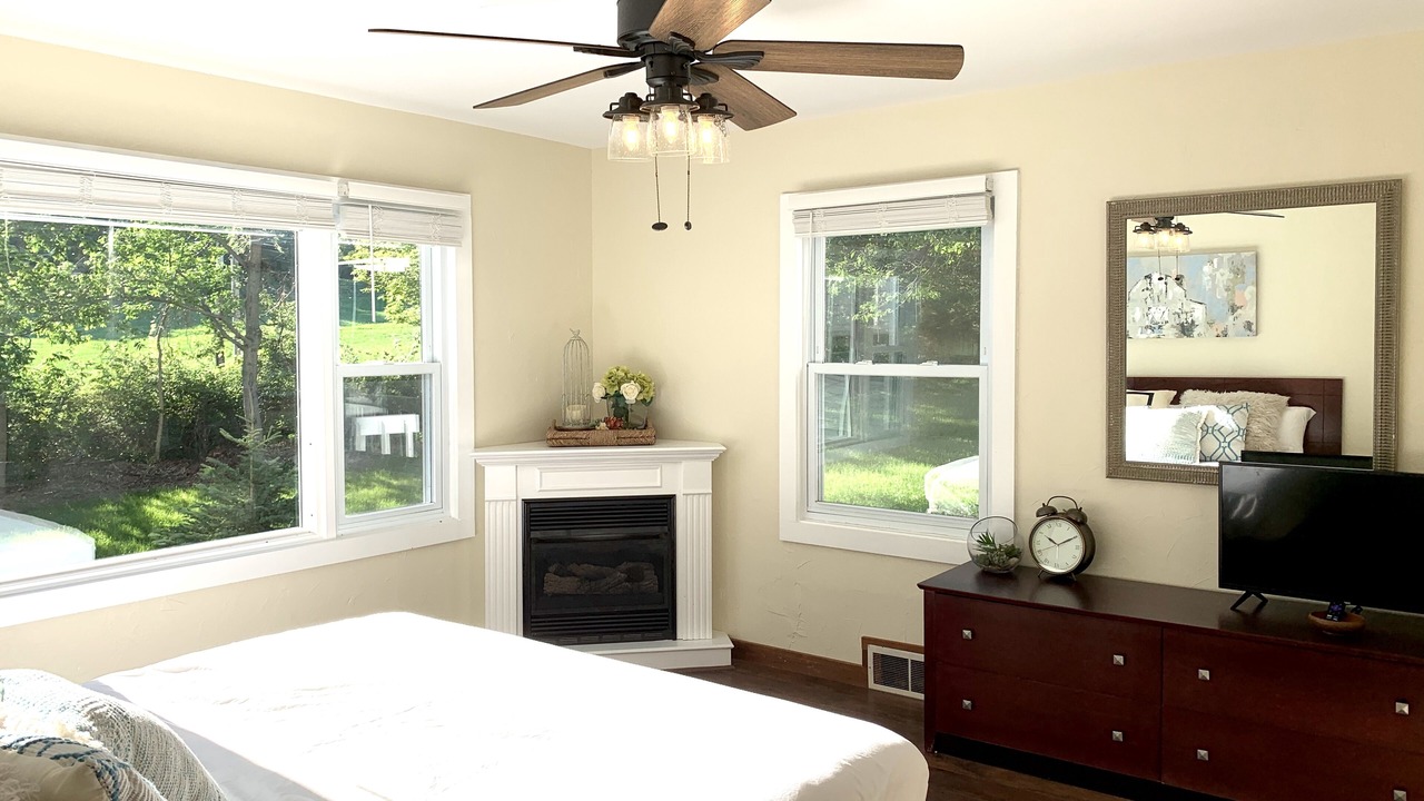 Photo of Bedroom in Bristol Hills