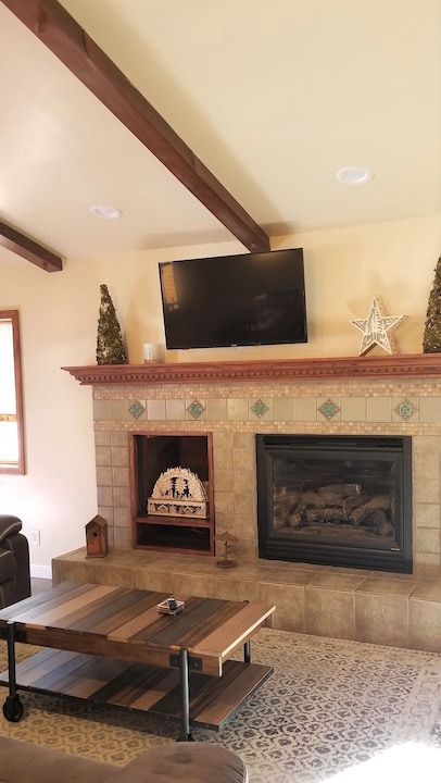 Photo of Livingroom in Big Bear