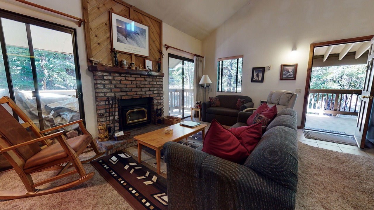 Photo of Livingroom in Mammoth Lakes