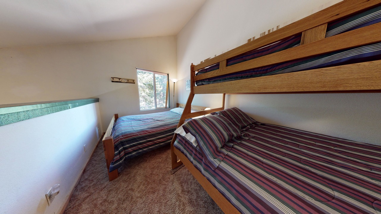 Photo of Bedroom in Mammoth Lakes