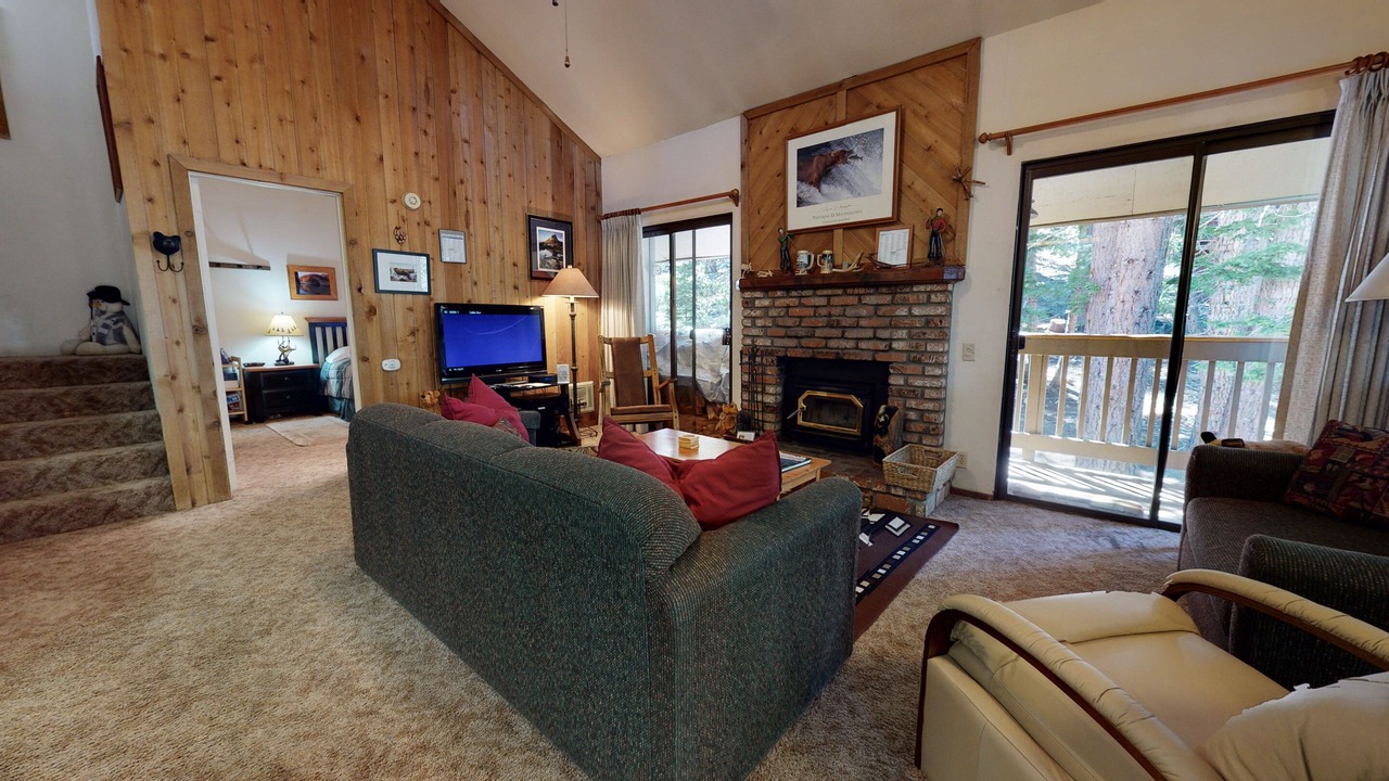 Photo of Livingroom in Mammoth Lakes