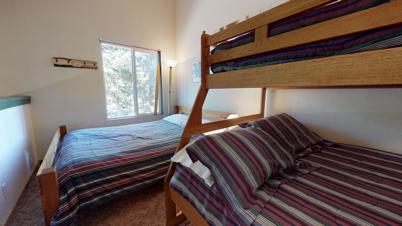 Photo of Bedroom in Mammoth Lakes
