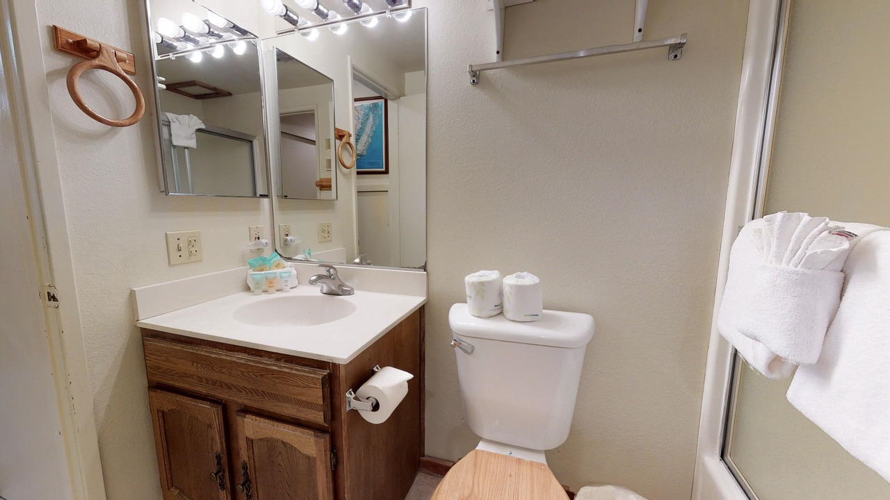 Photo of Bathroom in Mammoth Lakes