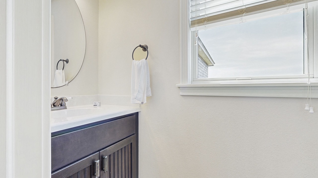 Photo of Bathroom in Waves