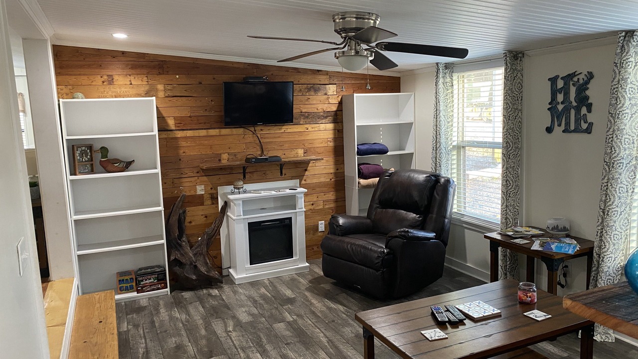Photo of Livingroom in Coffeeville