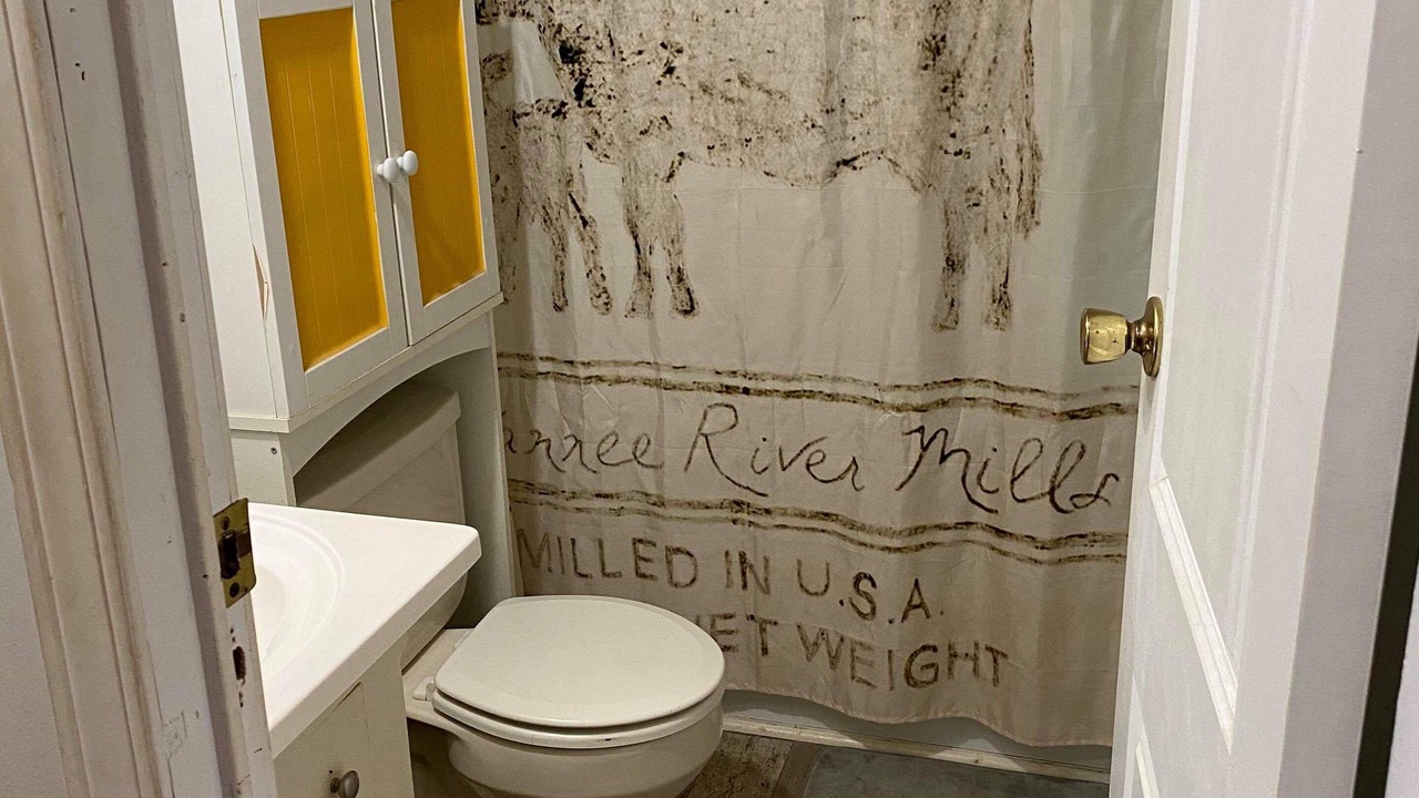 Photo of Bathroom in Coffeeville