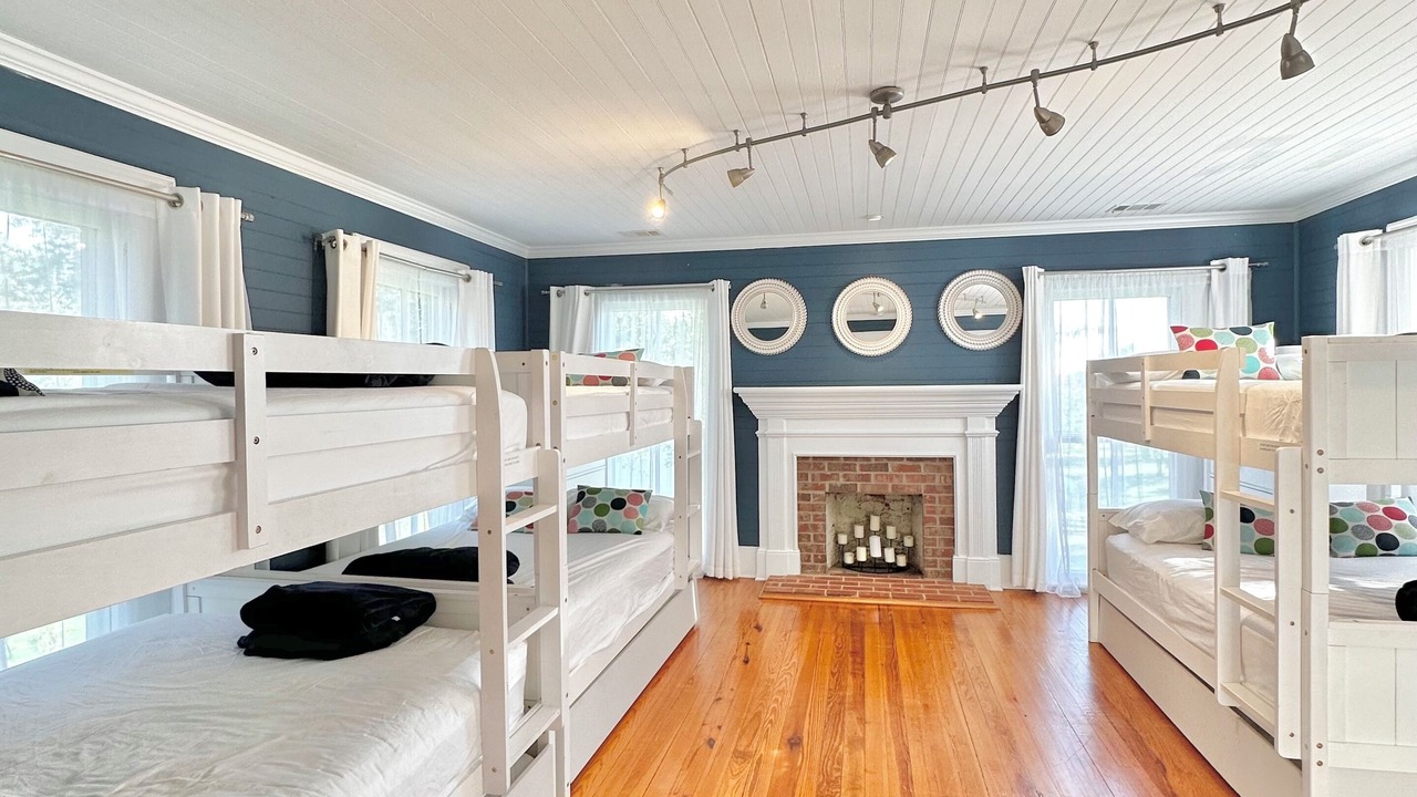 Photo of Bedroom in Cedar Bluff