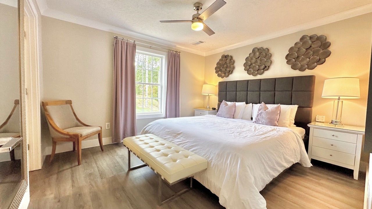 Photo of Bedroom in Cedar Bluff