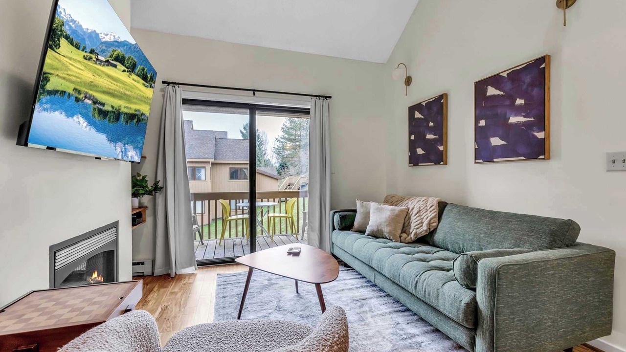 Photo of Livingroom in Great Valley