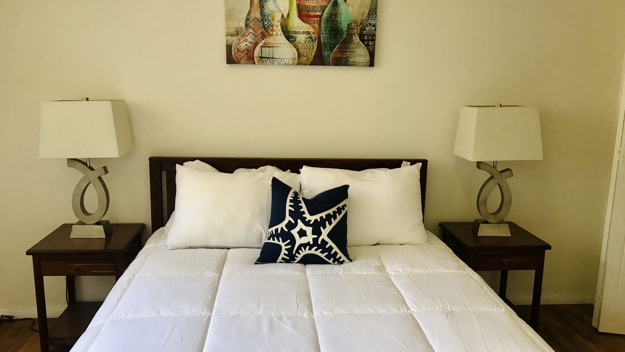 Photo of Bedroom in Sawtelle