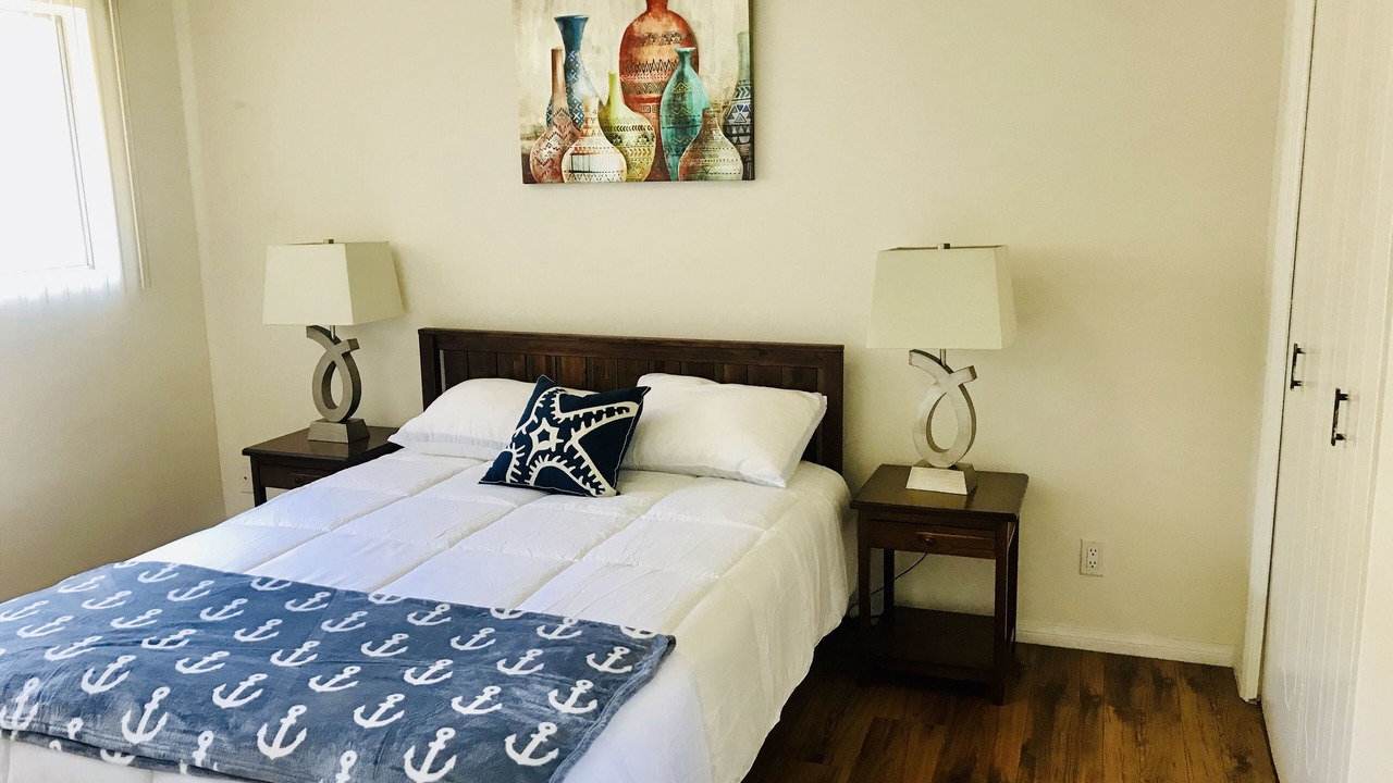Photo of Bedroom in Sawtelle
