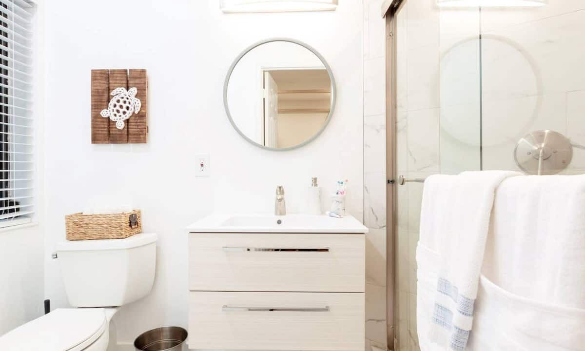Photo of Bathroom in Cypress Point