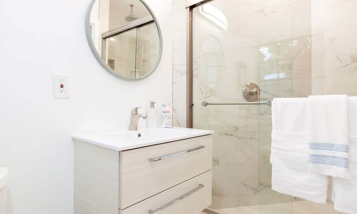 Photo of Bathroom in Cypress Point