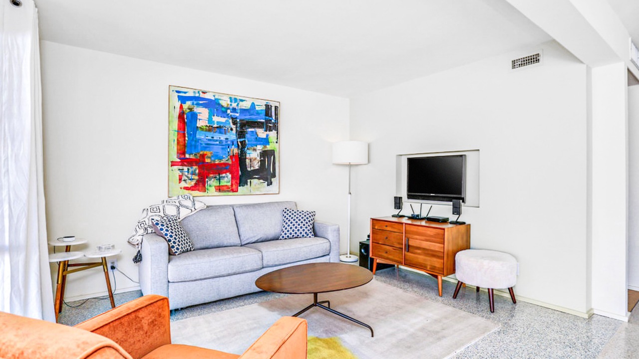 Photo of Livingroom in Araby Commons