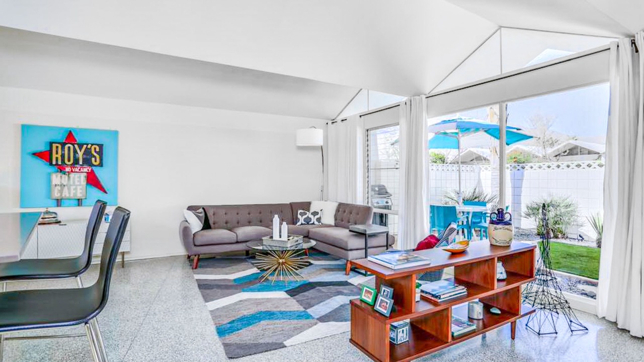 Photo of Livingroom in Araby Commons