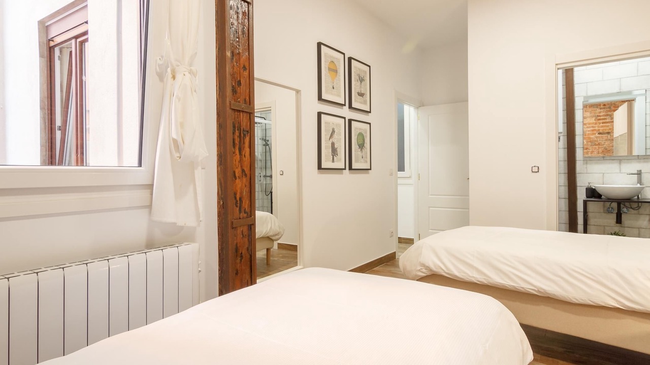 Photo of Bedroom in Bilbao Old Town