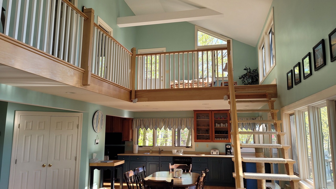 Photo of Livingroom in Homer