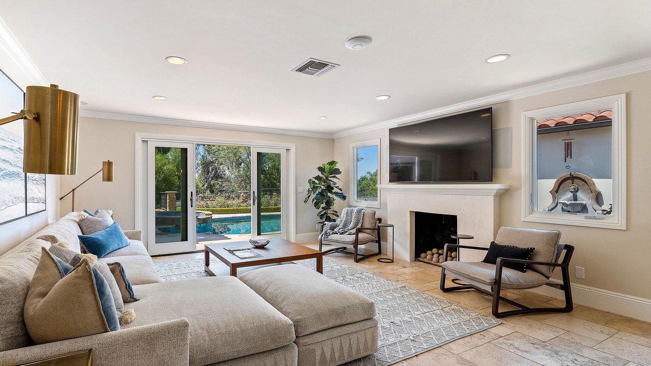 Photo of Bedroom in Thousand Oaks