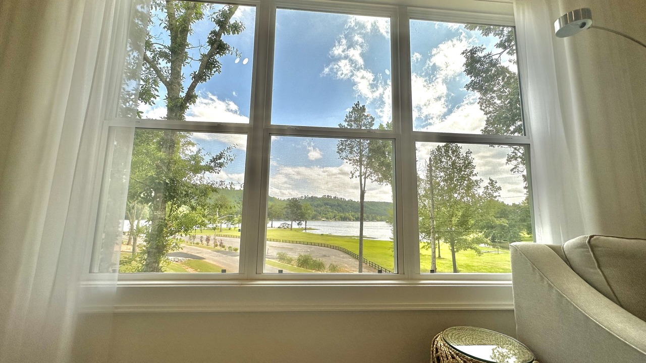 Photo of Bedroom in Cedar Bluff