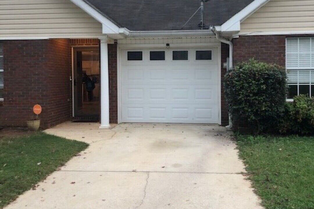 Photo of Outdoor in McCalla
