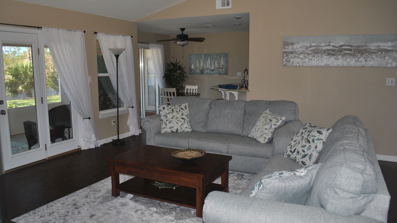 Photo of Livingroom in Ono Island