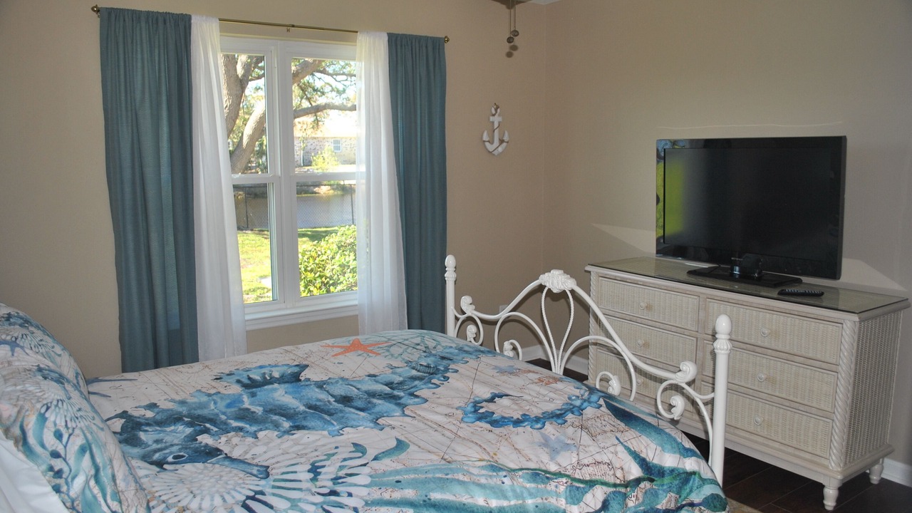 Photo of Bedroom in Ono Island