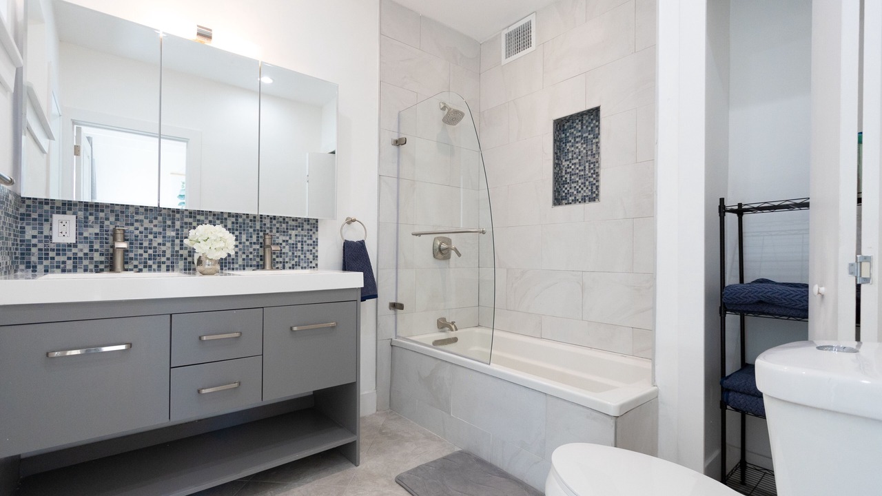 Photo of Bathroom in Northeast Miami