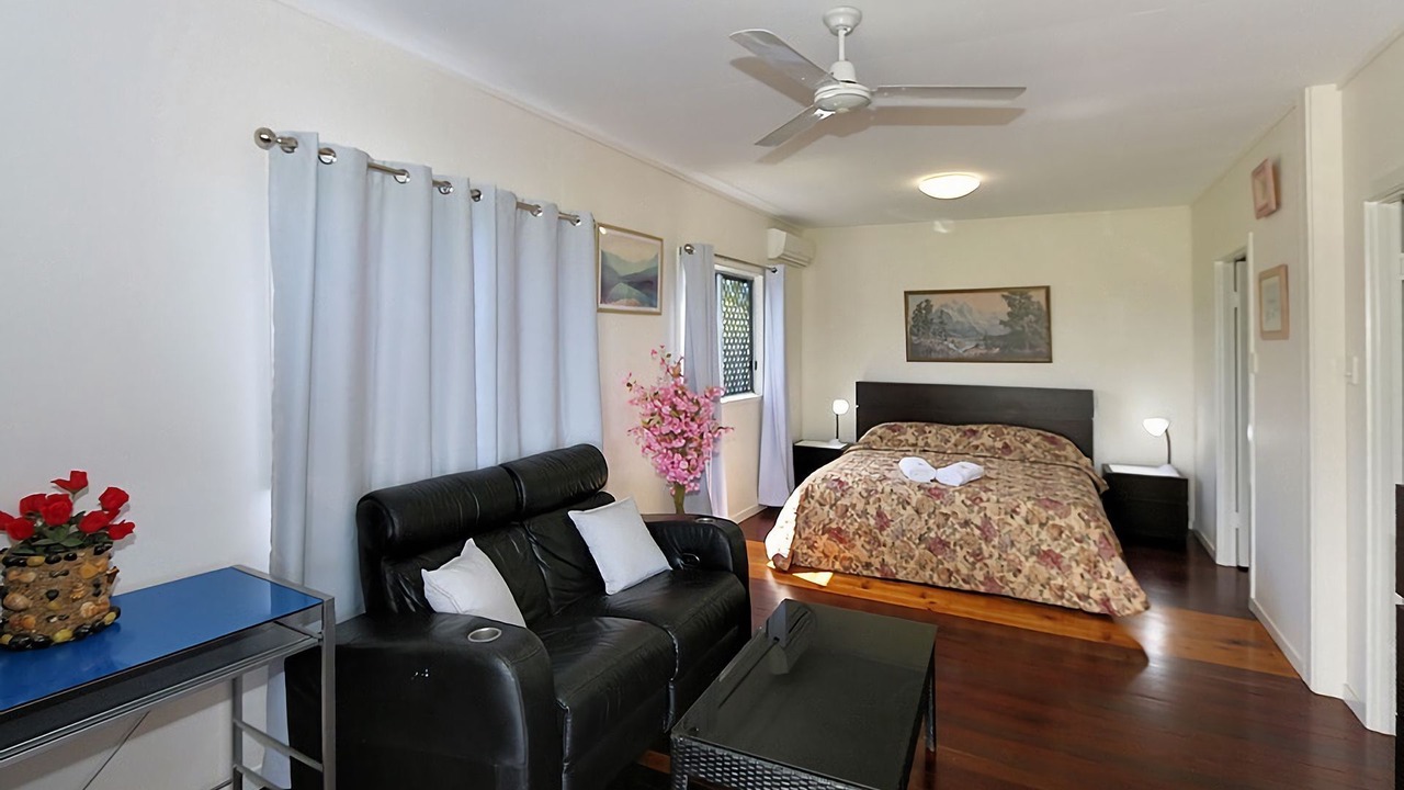 Photo of Bedroom in Elliott Heads